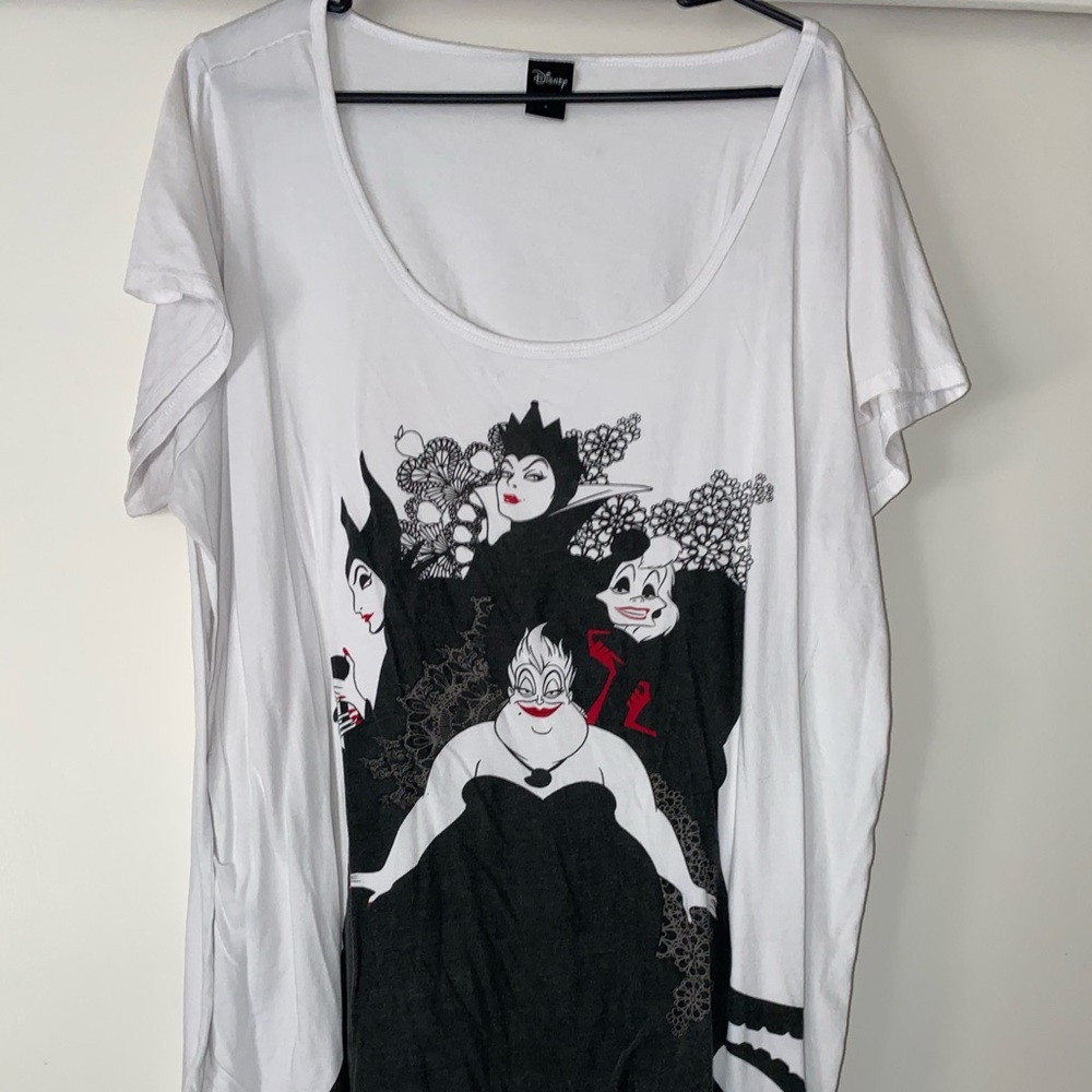 Torrid Disney villain t shirt